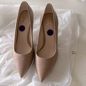 Nine west nude leather pumps. Brand new